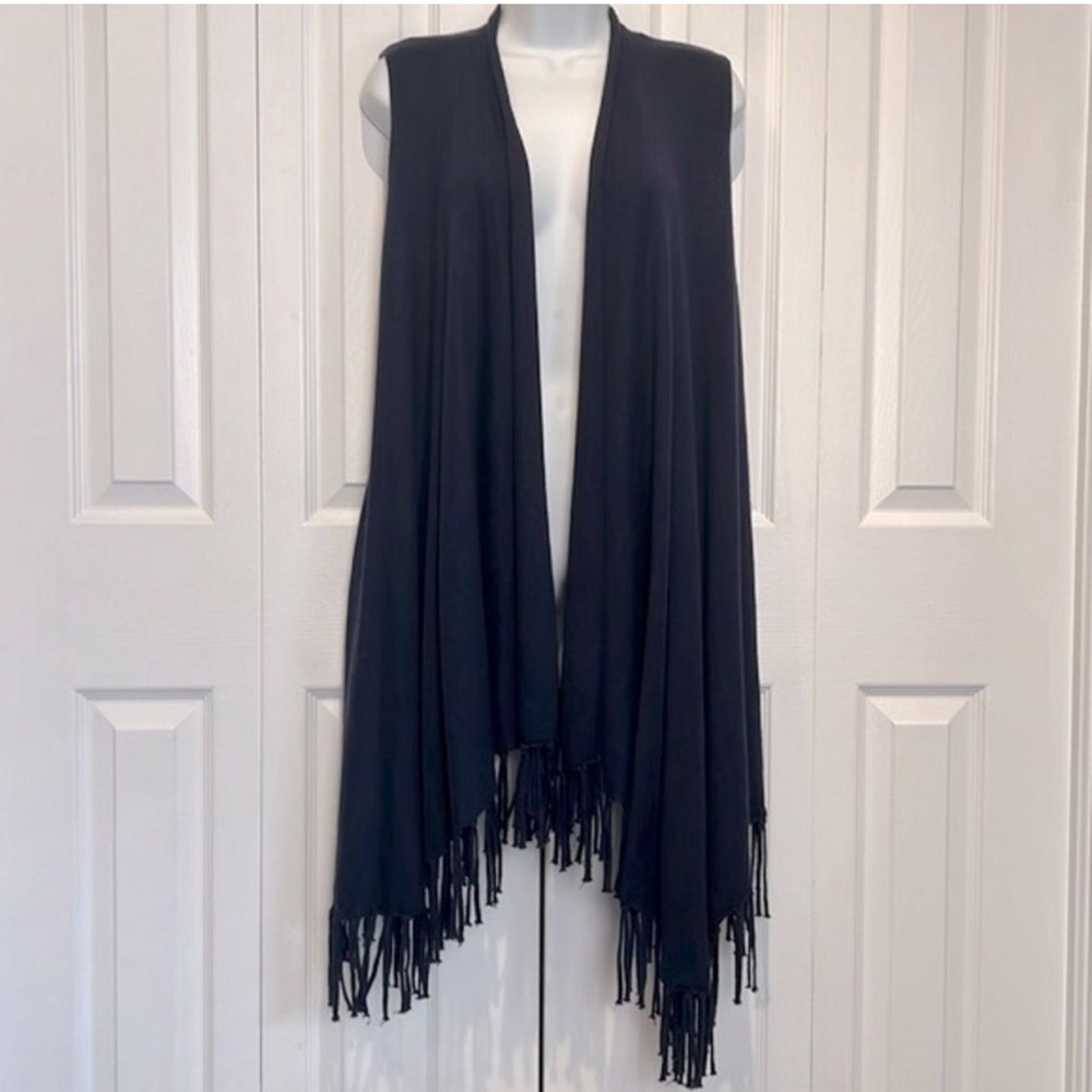 3/$25 DAISY 14-22 plus fit Navy, Cotton & Cashmere Blend, Asymmetrical Vest